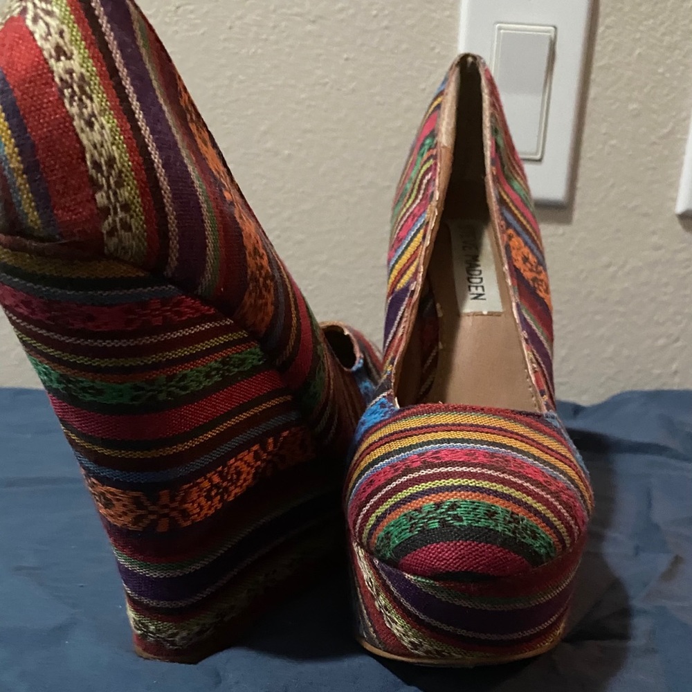 Steve Madden wedges